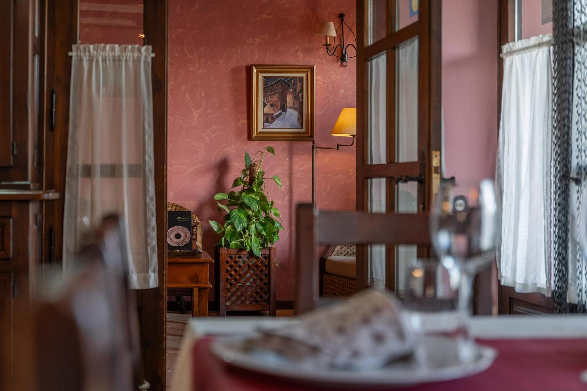 Hotel - Restaurante Prado Del Navazo Albarracín Eksteriør billede